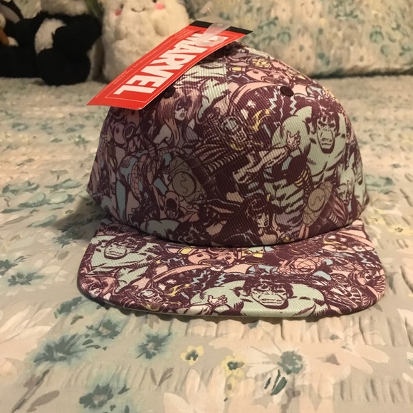 ❌SOLD❌New! Marvel hat - Picture 2 of 3